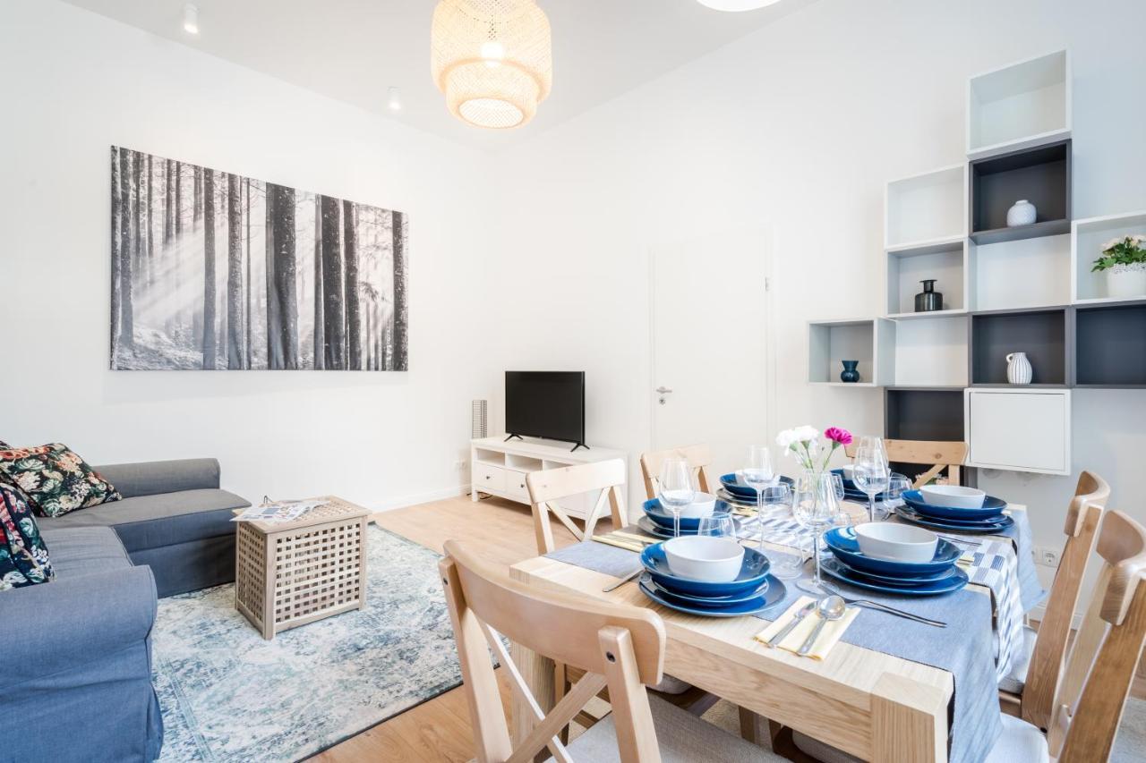 Bpr Blooming Design Home With A/C Будапеща Екстериор снимка